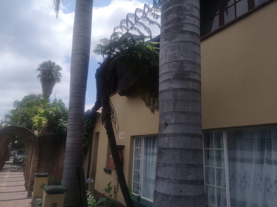 6 Bedroom Property for Sale in Gezina Gauteng