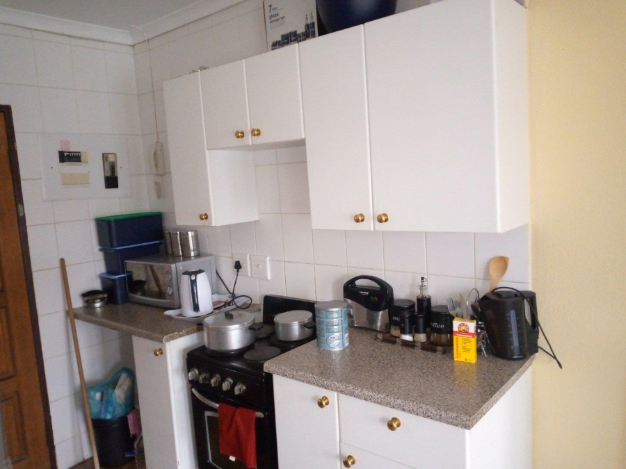 2 Bedroom Property for Sale in Roodepoort Gauteng