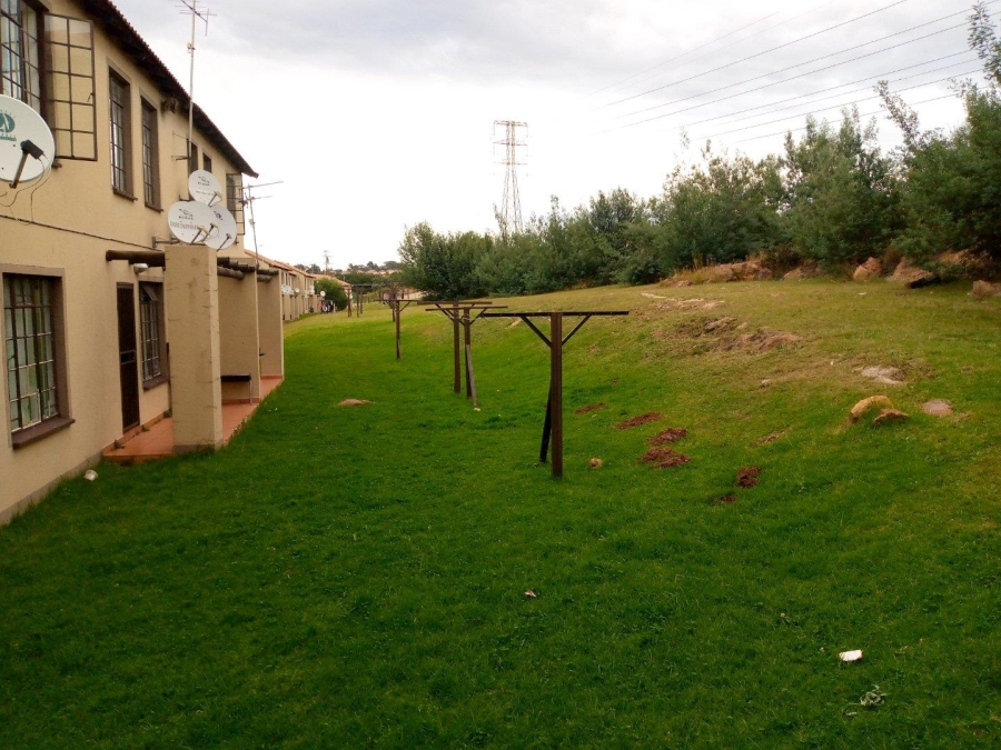 2 Bedroom Property for Sale in Roodepoort Gauteng