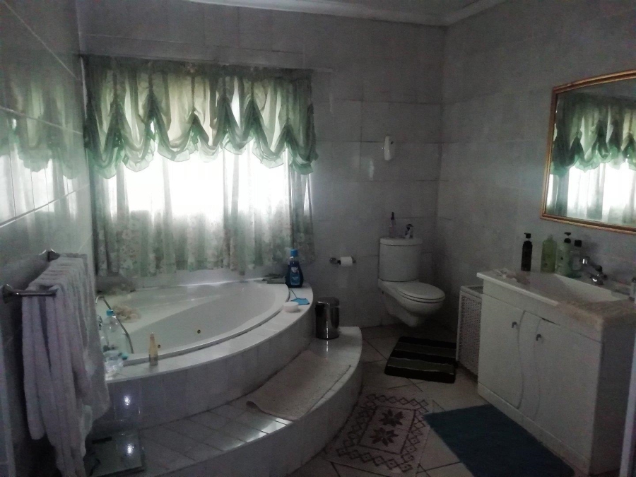 3 Bedroom Property for Sale in Van Riebeeck Park Gauteng