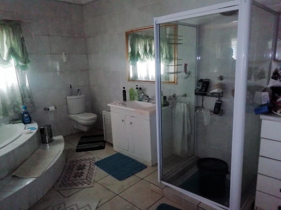 3 Bedroom Property for Sale in Van Riebeeck Park Gauteng