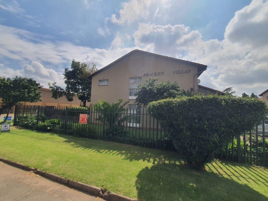 To Let 2 Bedroom Property for Rent in Brackenhurst Gauteng