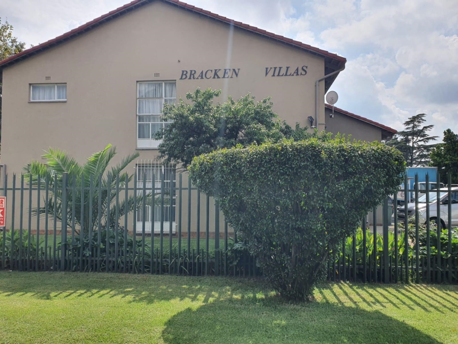 To Let 2 Bedroom Property for Rent in Brackenhurst Gauteng