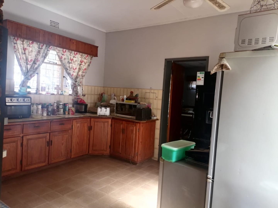 5 Bedroom Property for Sale in Heatherdale AH Gauteng