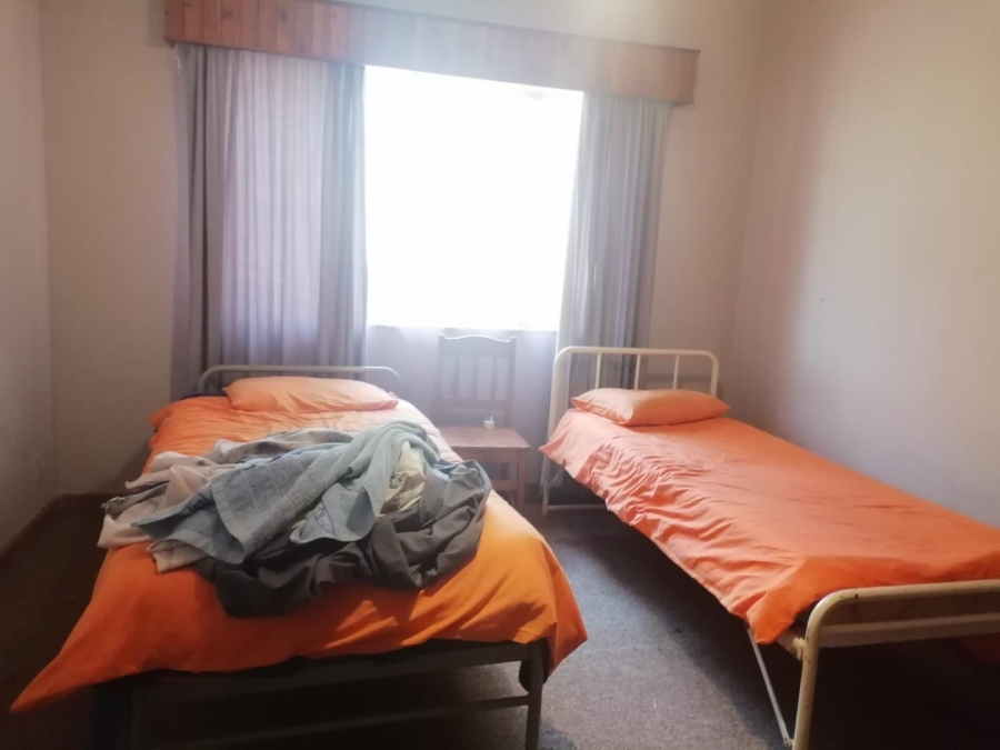 5 Bedroom Property for Sale in Heatherdale AH Gauteng