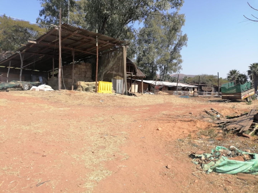 5 Bedroom Property for Sale in Heatherdale AH Gauteng