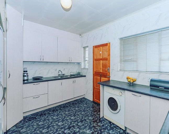 3 Bedroom Property for Sale in Birchleigh Gauteng