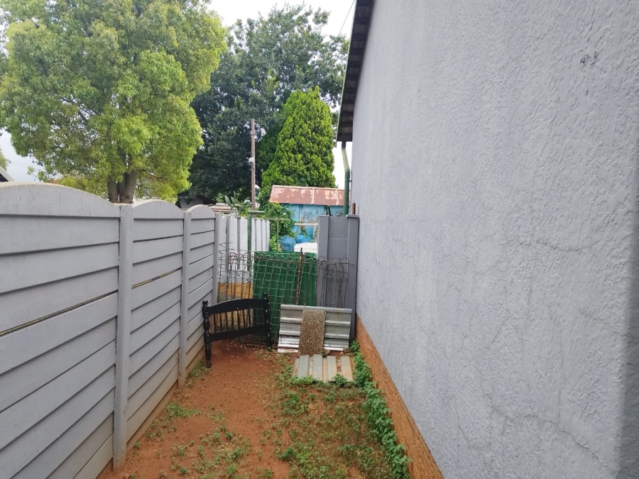 3 Bedroom Property for Sale in Birchleigh Gauteng