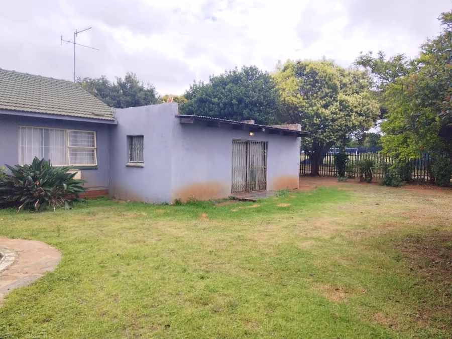 3 Bedroom Property for Sale in Birchleigh Gauteng