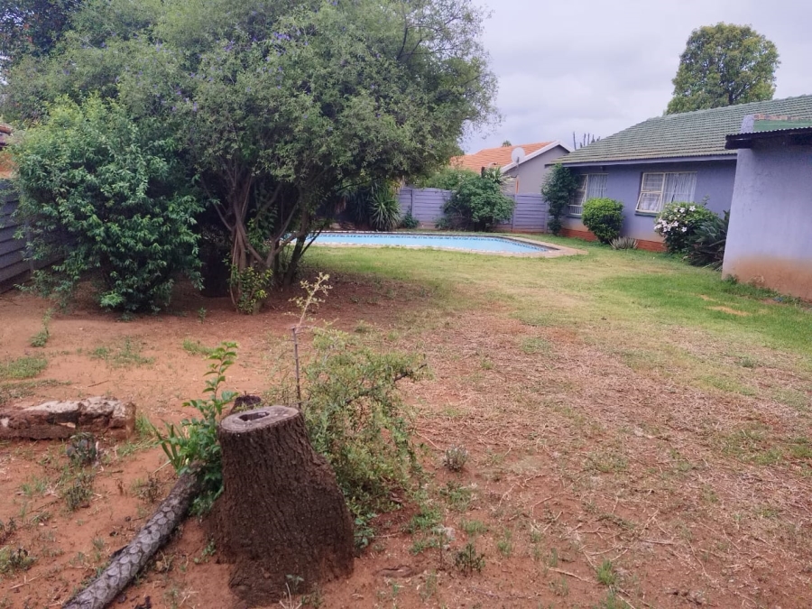 3 Bedroom Property for Sale in Birchleigh Gauteng