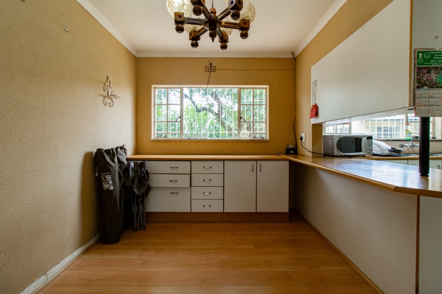 6 Bedroom Property for Sale in Golf View Gauteng