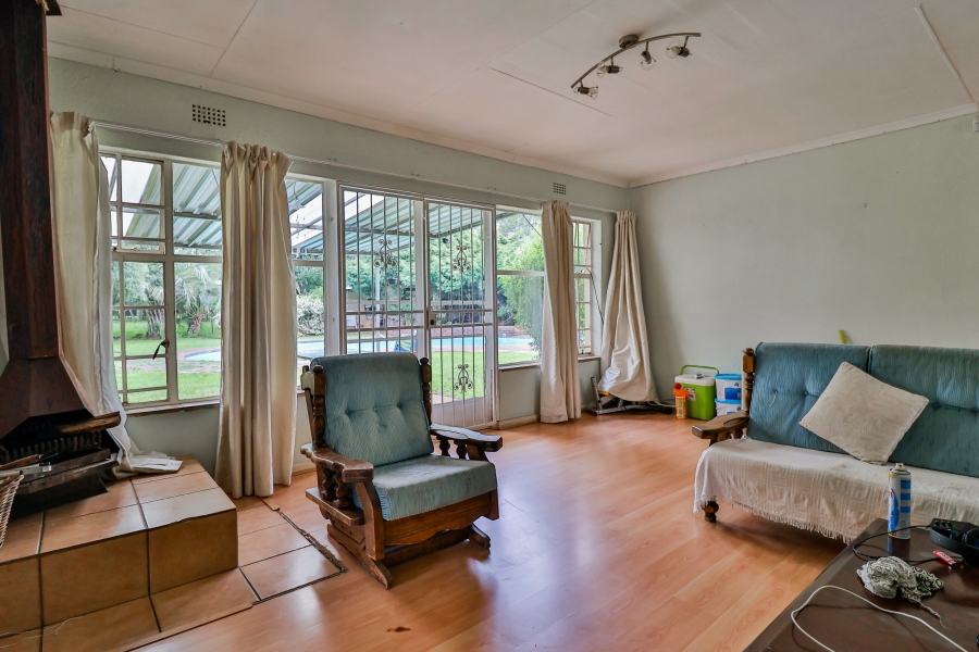 6 Bedroom Property for Sale in Golf View Gauteng