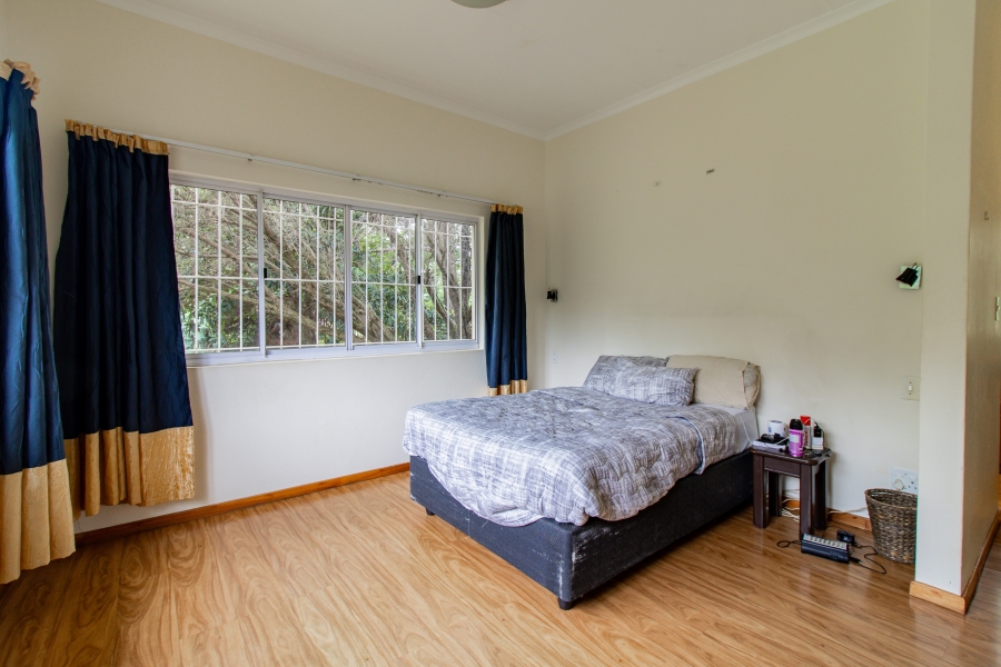 6 Bedroom Property for Sale in Golf View Gauteng