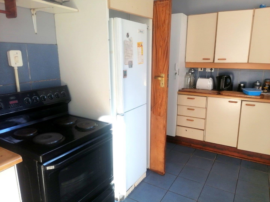 5 Bedroom Property for Sale in Colbyn Gauteng