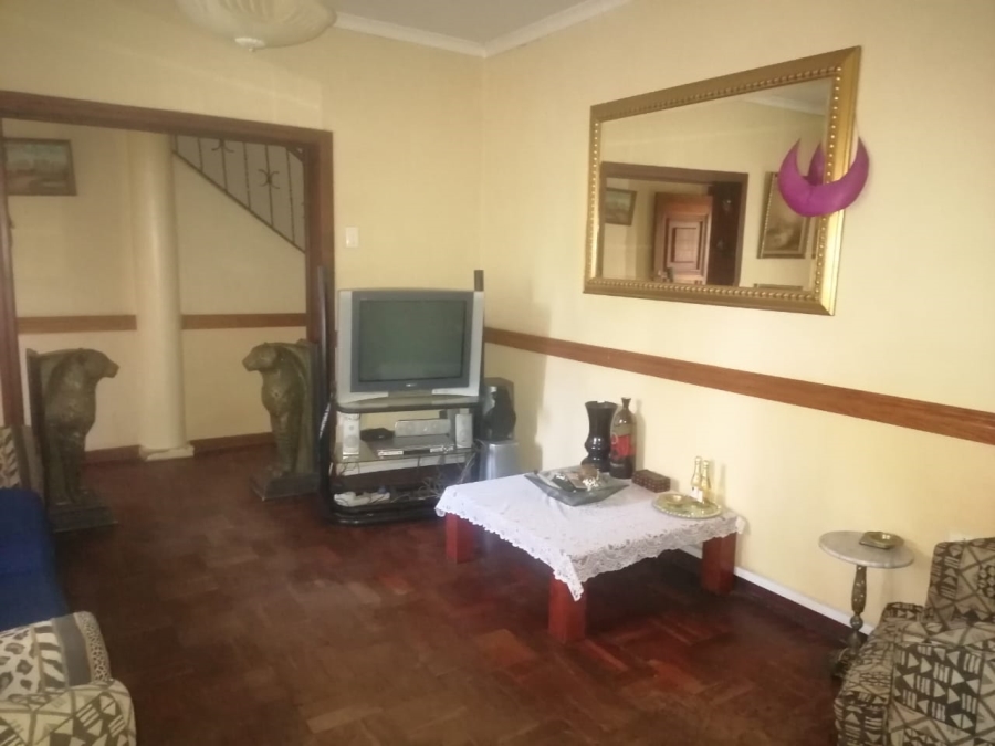 5 Bedroom Property for Sale in Colbyn Gauteng