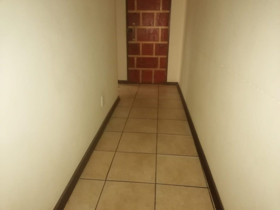5 Bedroom Property for Sale in Colbyn Gauteng