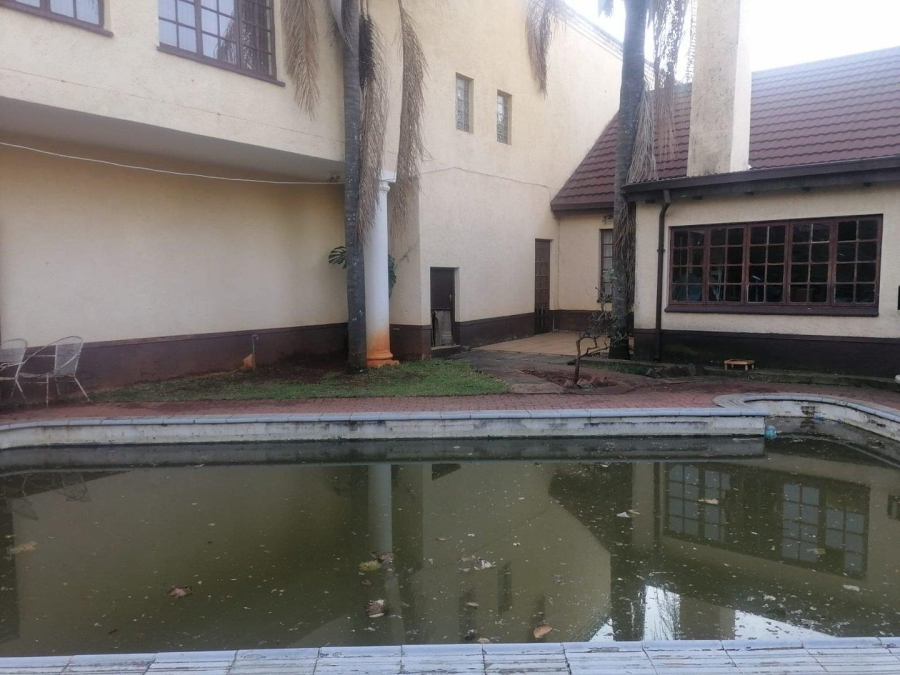 5 Bedroom Property for Sale in Colbyn Gauteng