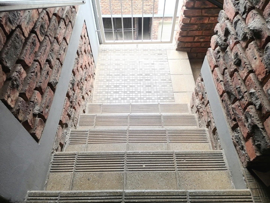 1 Bedroom Property for Sale in Kilner Park Gauteng