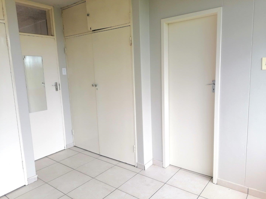 1 Bedroom Property for Sale in Kilner Park Gauteng