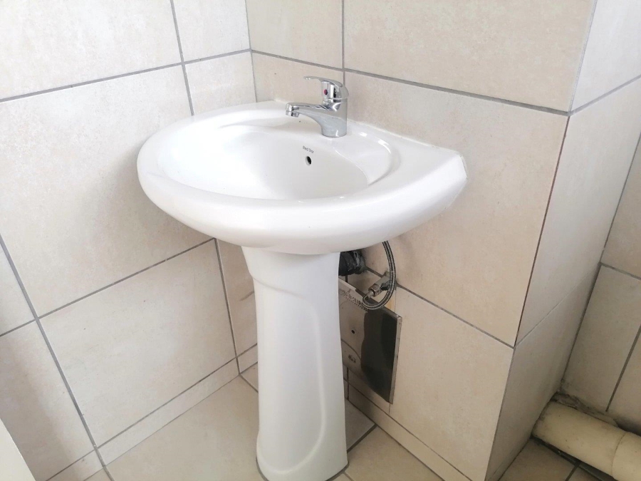 1 Bedroom Property for Sale in Kilner Park Gauteng