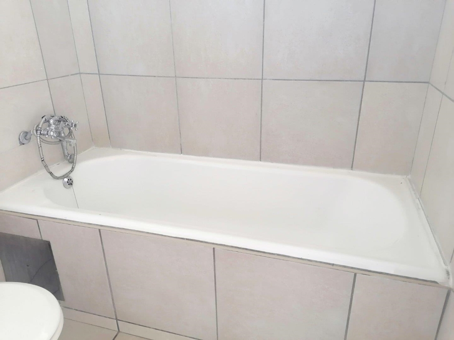 1 Bedroom Property for Sale in Kilner Park Gauteng