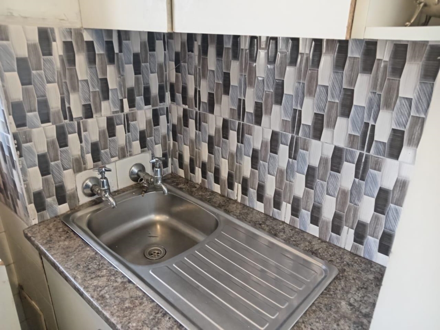 2 Bedroom Property for Sale in Villieria Gauteng