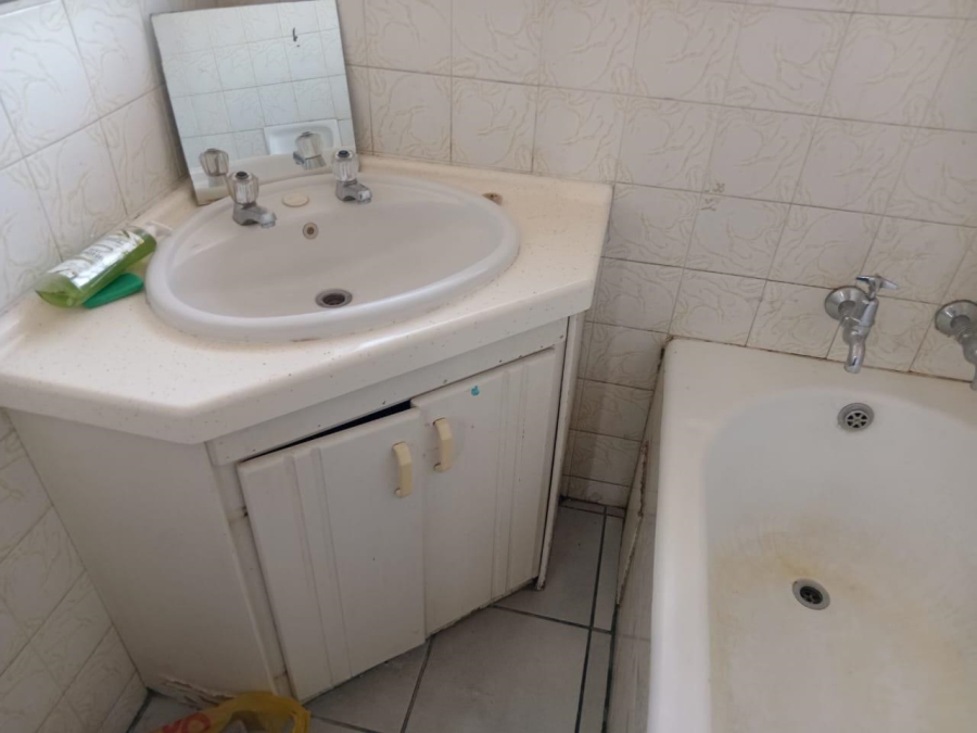 2 Bedroom Property for Sale in Villieria Gauteng