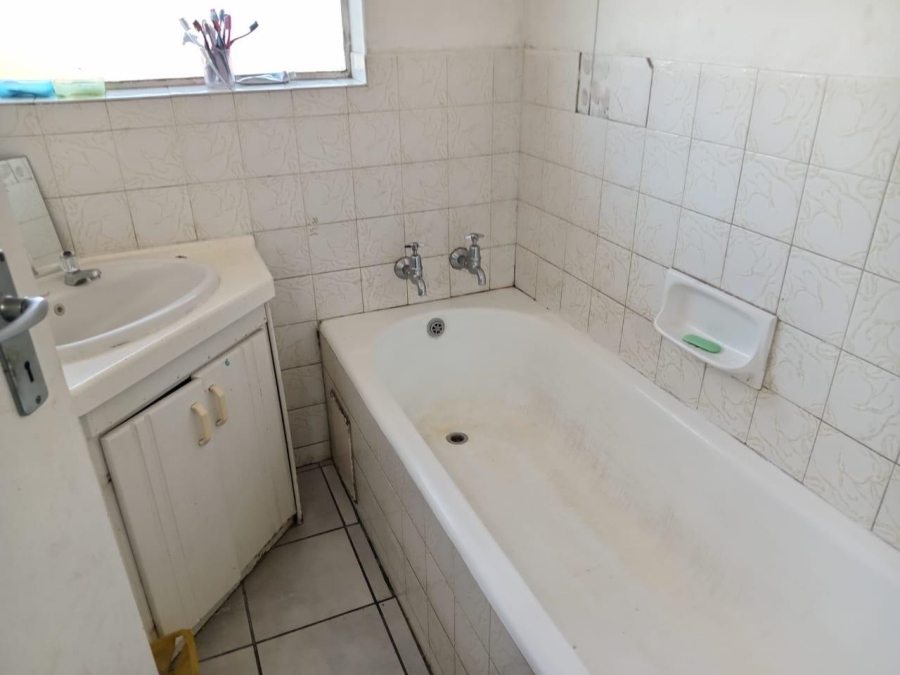 2 Bedroom Property for Sale in Villieria Gauteng
