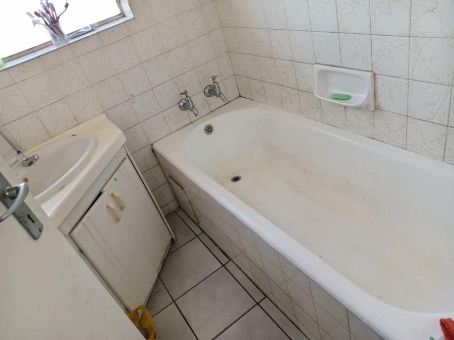 2 Bedroom Property for Sale in Villieria Gauteng