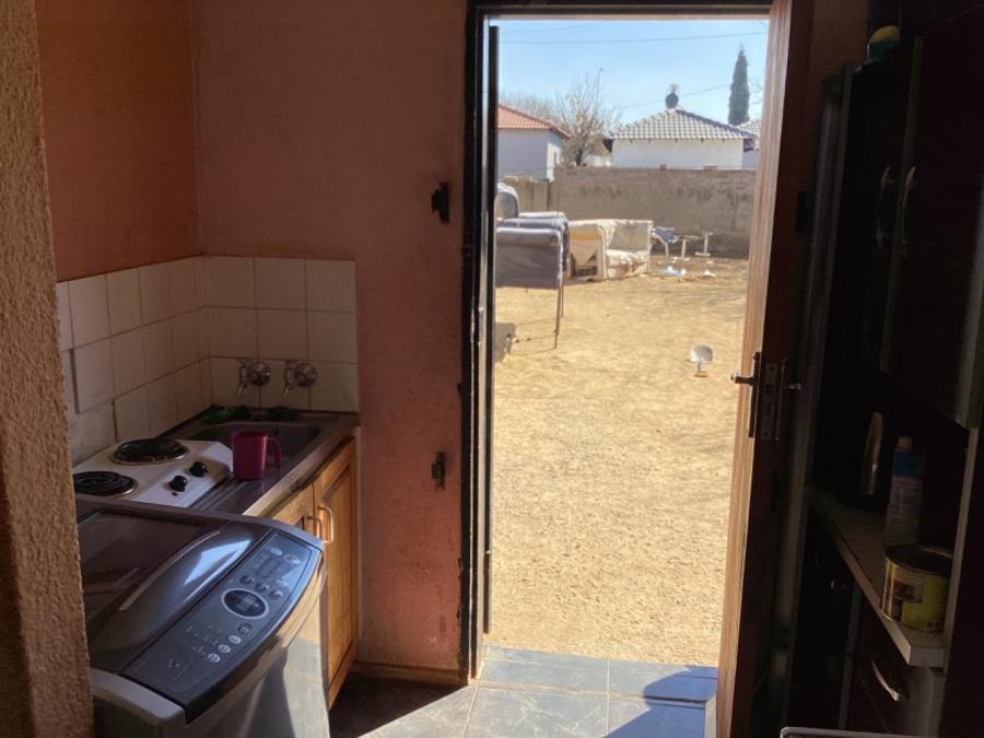 2 Bedroom Property for Sale in Lenasia South Gauteng