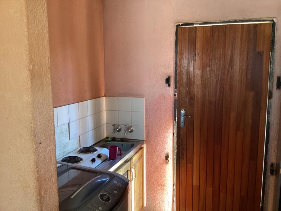 2 Bedroom Property for Sale in Lenasia South Gauteng