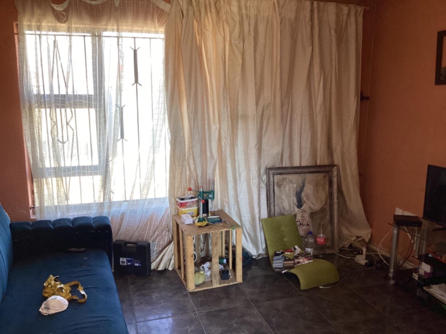2 Bedroom Property for Sale in Lenasia South Gauteng