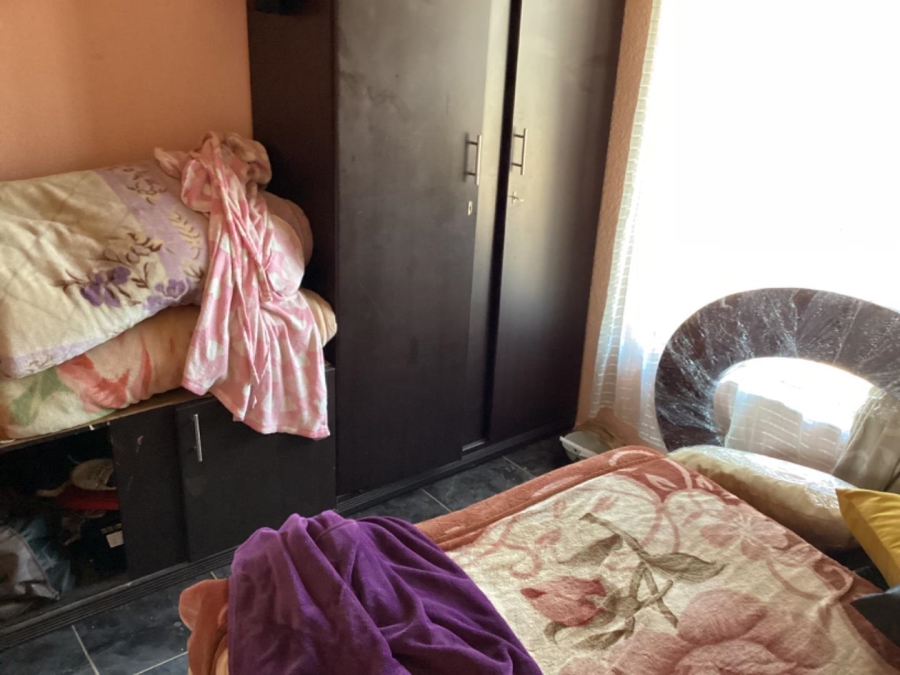 2 Bedroom Property for Sale in Lenasia South Gauteng