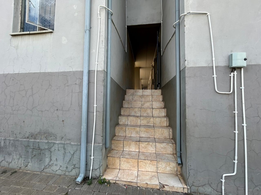 2 Bedroom Property for Sale in Fleurhof Gauteng