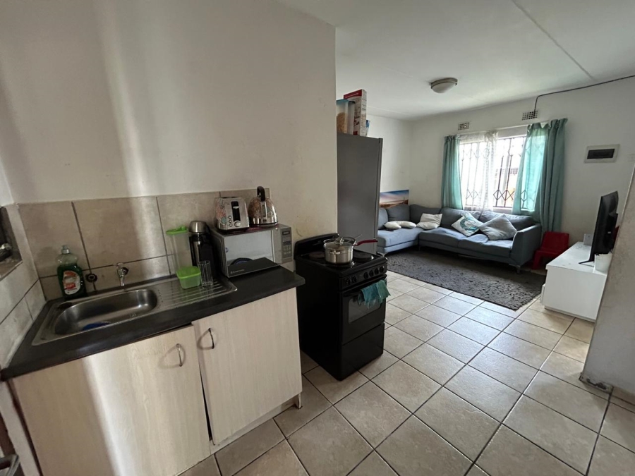 2 Bedroom Property for Sale in Fleurhof Gauteng