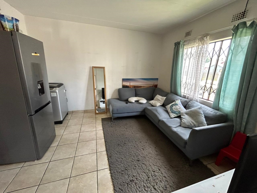 2 Bedroom Property for Sale in Fleurhof Gauteng