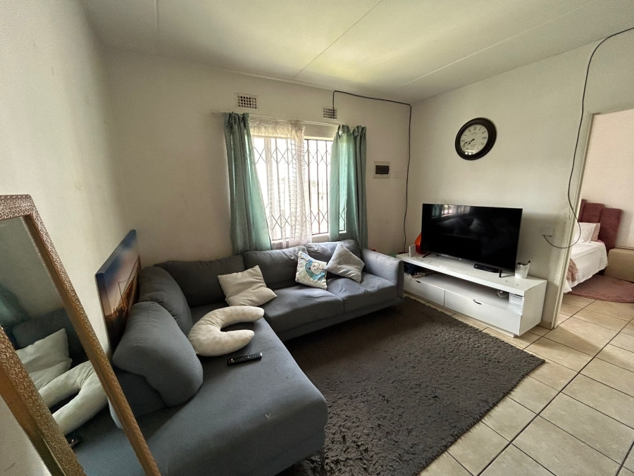 2 Bedroom Property for Sale in Fleurhof Gauteng