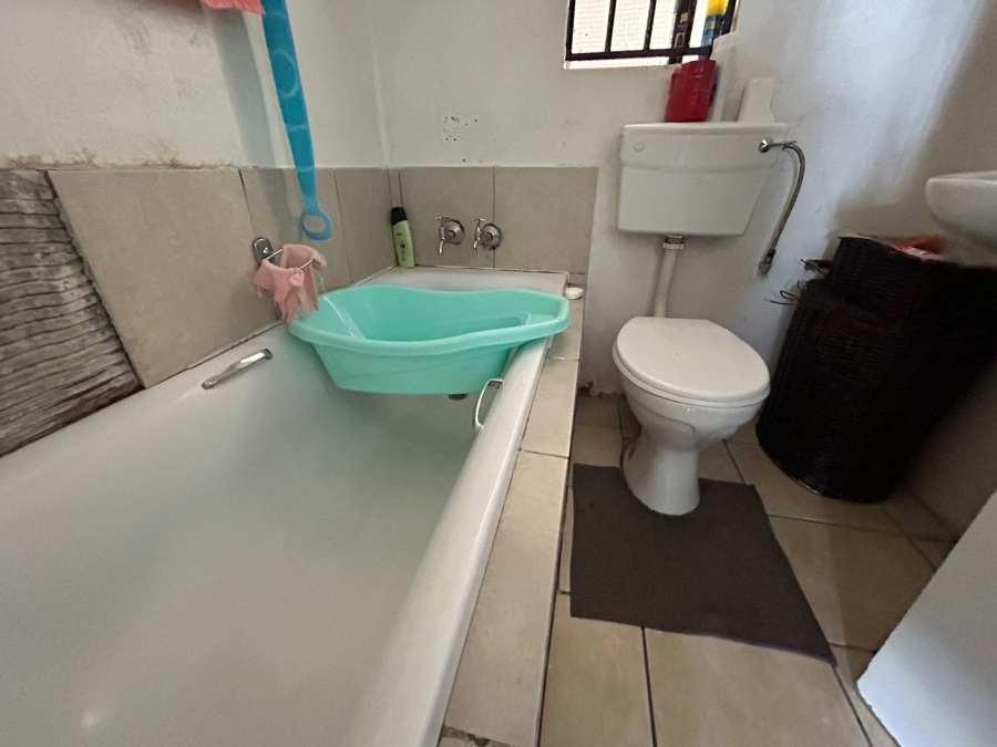 2 Bedroom Property for Sale in Fleurhof Gauteng