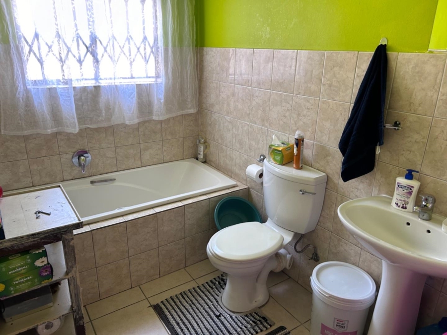 3 Bedroom Property for Sale in Greenhills Gauteng