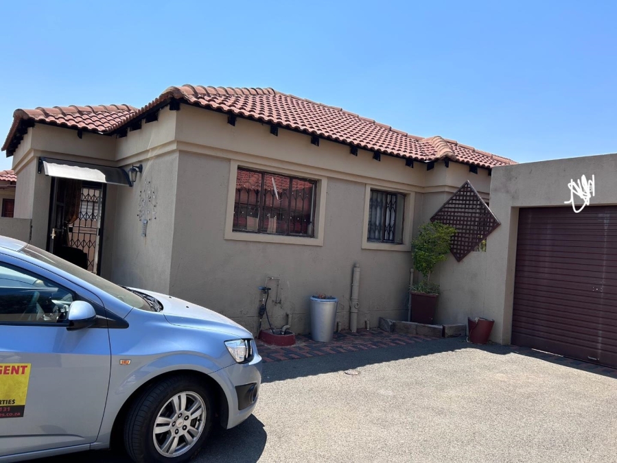 3 Bedroom Property for Sale in Greenhills Gauteng