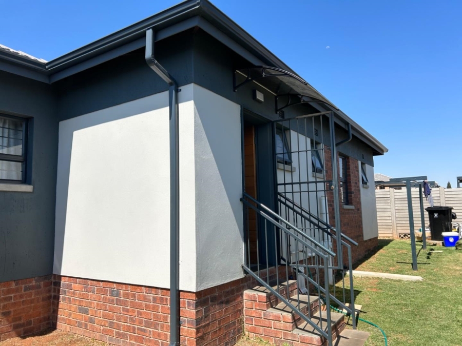 3 Bedroom Property for Sale in Mindalore Gauteng