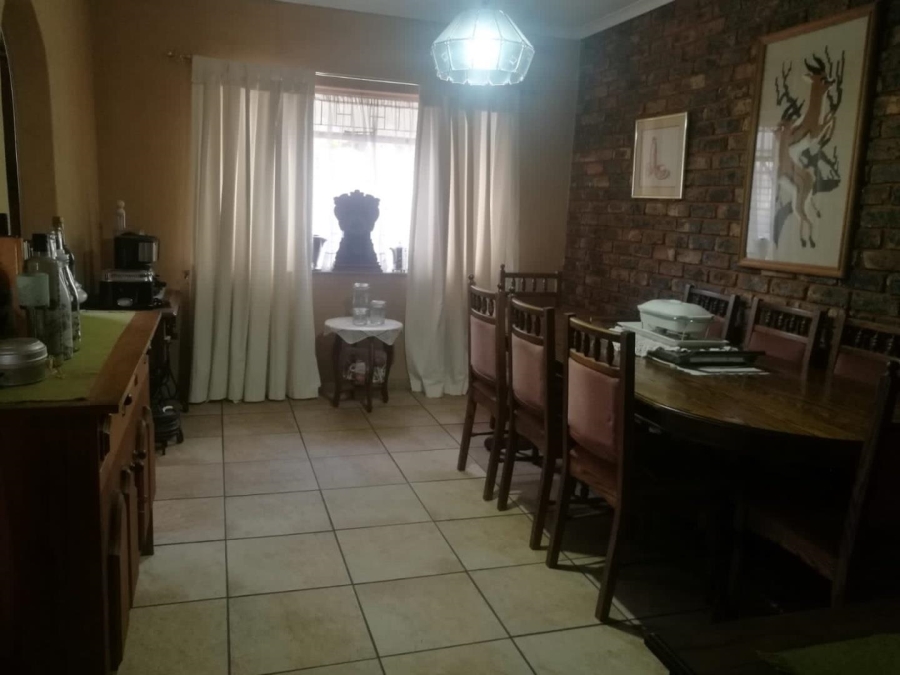 4 Bedroom Property for Sale in Theresa Park Gauteng