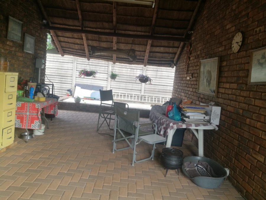 4 Bedroom Property for Sale in Theresa Park Gauteng