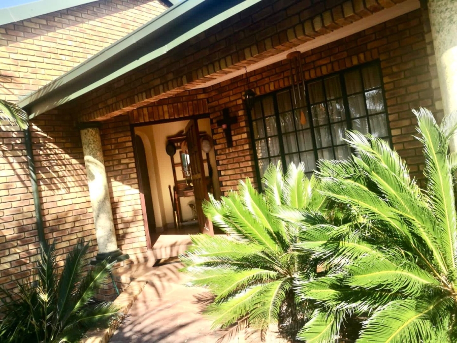 4 Bedroom Property for Sale in Ninapark Gauteng