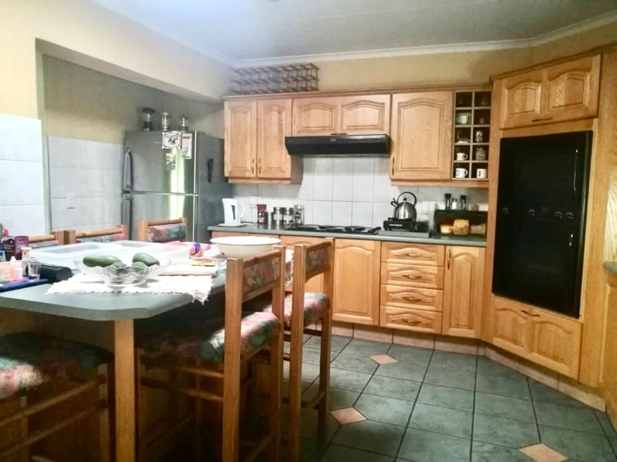 4 Bedroom Property for Sale in Ninapark Gauteng