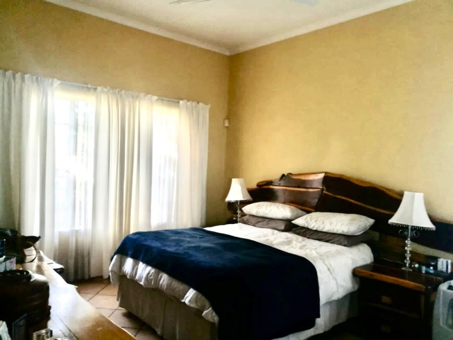 4 Bedroom Property for Sale in Ninapark Gauteng