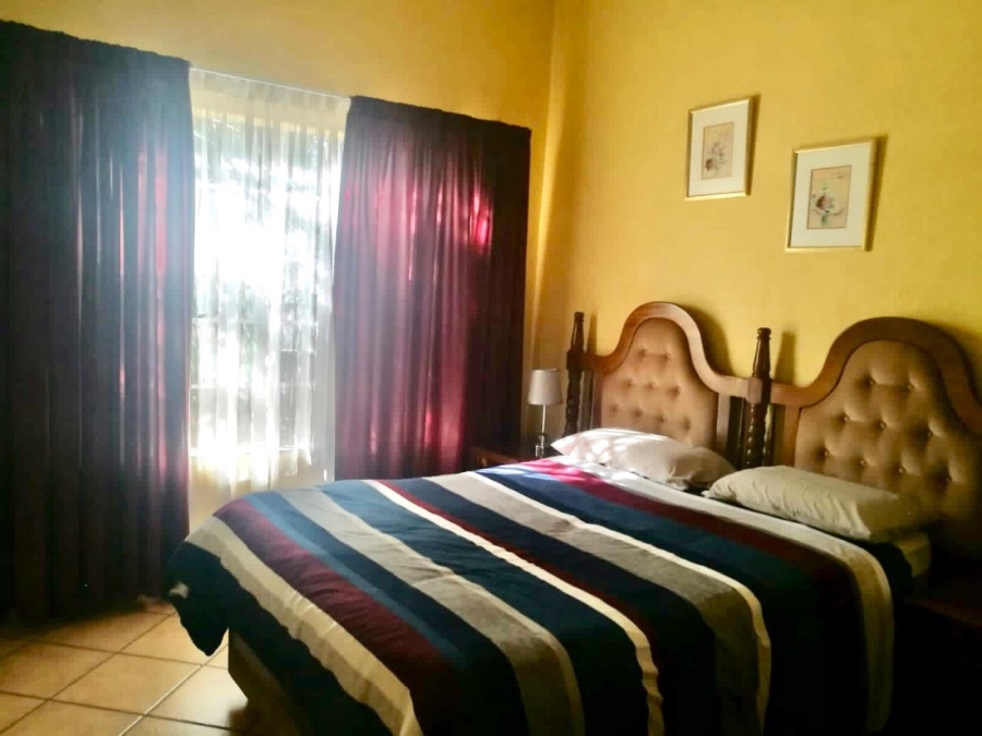 4 Bedroom Property for Sale in Ninapark Gauteng