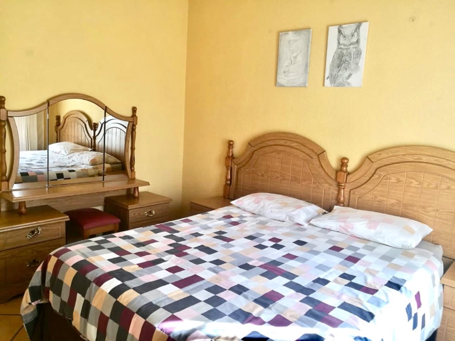 4 Bedroom Property for Sale in Ninapark Gauteng