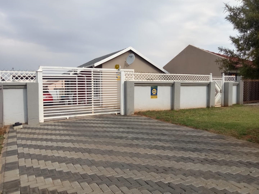 2 Bedroom Property for Sale in Elandspoort Gauteng