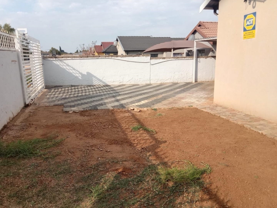 2 Bedroom Property for Sale in Elandspoort Gauteng